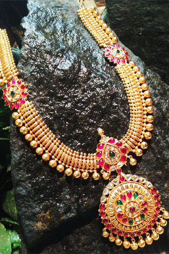 Gold Necklaces shop in Madurai